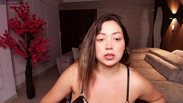 Snapshot of heidy_johns chatting on March 2026 04:17:02 AM heidy johns online show from March 2026 04:17:02 AM