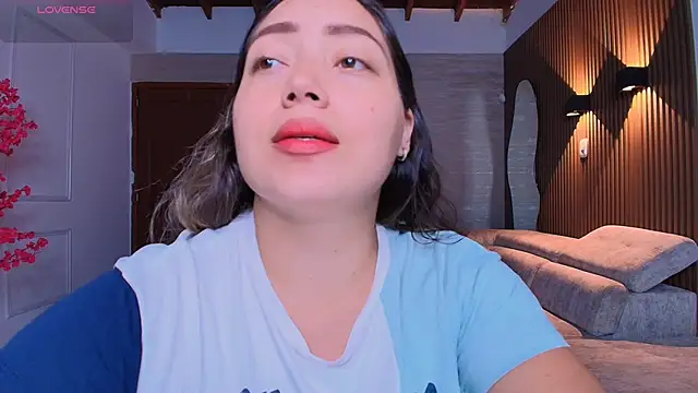 Snapshot of heidy_johns chatting on March 2026 03:12:01 AM heidy johns online show from March 2026 03:12:01 AM