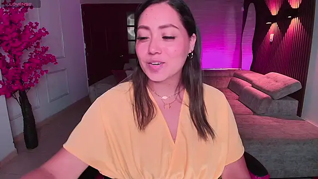 Snapshot of heidy_johns chatting on April 2026 03:16:01 AM heidy johns online show from April 2026 03:16:01 AM