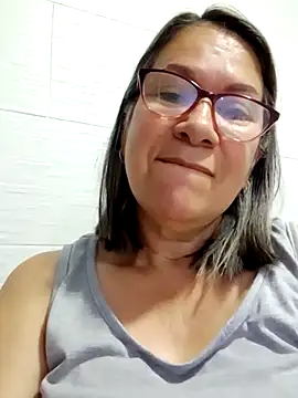 victoria wayne online show from November 2025 09:12:02 AM