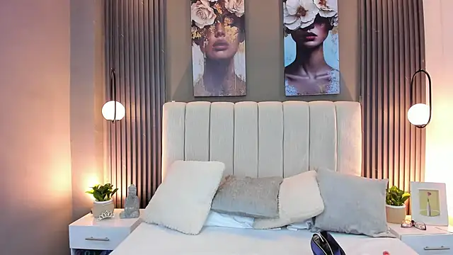 Snapshot of GiannaColling1 chatting on October 2025 02:56:02 PM GiannaColling1 online show from October 2025 02:56:02 PM