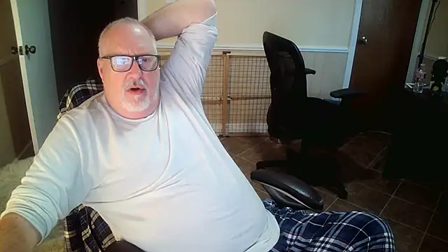 superbearboss online show from October 2025 02:20:01 PM