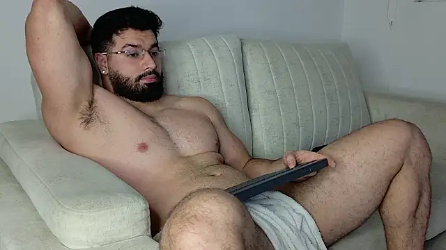 Roman Lux online show from February 2026 06:22:01 AM