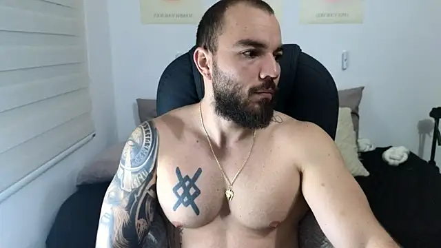 Isaac Carter online show from November 2025 10:47:02 AM