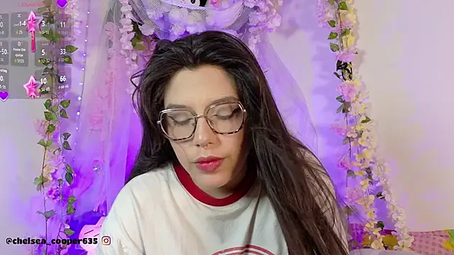 Snapshot of chelsea__coo chatting on October 2025 11:03:02 PM chelsea  coo online show from October 2025 11:03:02 PM
