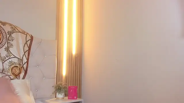 Alexa Bravva online show from April 2026 03:26:02 AM