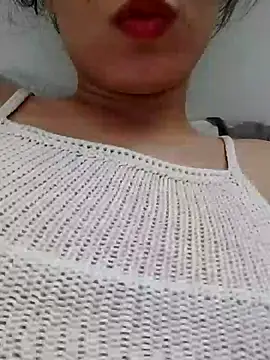 saraaxx1 online show from July 2026 01:29:02 PM