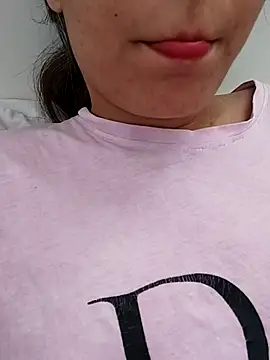 saraaxx1 online show from July 2026 09:55:01 AM