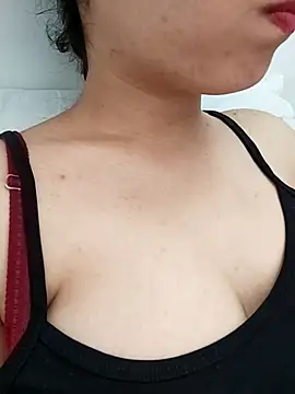 saraaxx1 online show from July 2026 10:41:01 AM