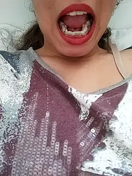 saraaxx1 online show from July 2026 09:51:02 AM
