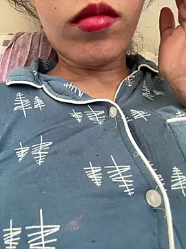 saraaxx1 online show from July 2026 09:40:01 AM