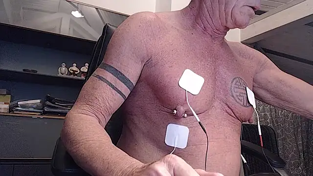 Snapshot of munichrubber chatting on December 2024 04:36:02 AM munichrubber online show from December 2024 04:36:02 AM