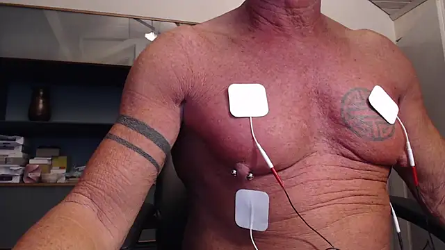 Snapshot of munichrubber chatting on September 2025 04:27:02 AM munichrubber online show from September 2025 04:27:02 AM