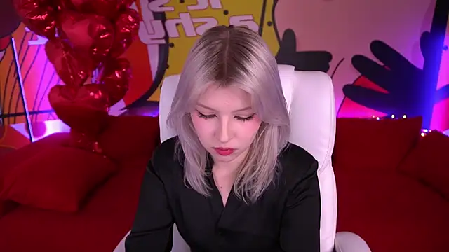 Snapshot of SelenaIris chatting on March 2025 05:18:02 PM SelenaIris online show from March 2025 05:18:02 PM