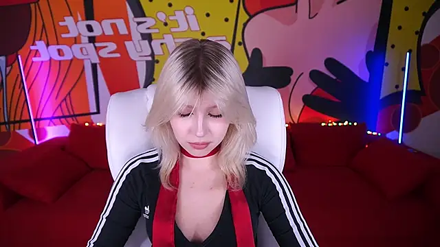 Snapshot of SelenaIris chatting on March 2025 04:47:02 PM SelenaIris online show from March 2025 04:47:02 PM