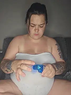 Snapshot of Saucy-Serenity chatting on July 2026 09:19:02 PM Saucy-Serenity online show from July 2026 09:19:02 PM