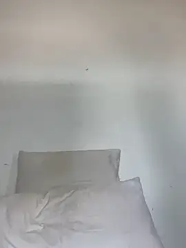 Elen online show from November 2025 12:49:01 PM