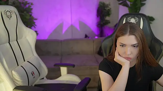 Snapshot of Billie054 chatting on September 2025 07:08:02 AM Billie054 online show from September 2025 07:08:02 AM