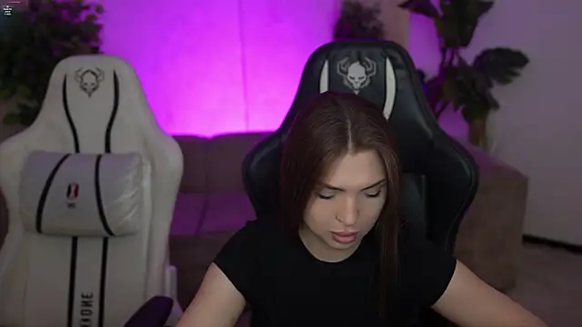 Snapshot of Billie054 chatting on September 2025 06:27:02 AM Billie054 online show from September 2025 06:27:02 AM