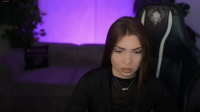 Snapshot of Billie054 chatting on November 2025 06:24:02 AM Billie054 online show from November 2025 06:24:02 AM