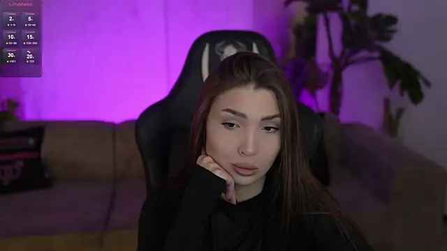 Snapshot of Billie054 chatting on November 2025 07:44:02 AM Billie054 online show from November 2025 07:44:02 AM