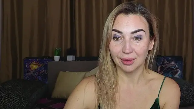 Snapshot of Kiss_julli88I chatting on January 2026 06:33:02 PM Kiss julli88I online show from January 2026 06:33:02 PM