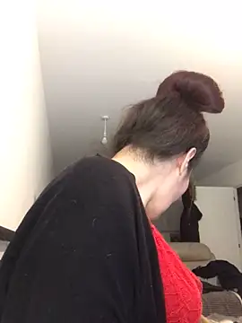 Snapshot of Curvy-Essex-Milf chatting on October 2025 11:09:02 AM Curvy-Essex-Milf online show from October 2025 11:09:02 AM