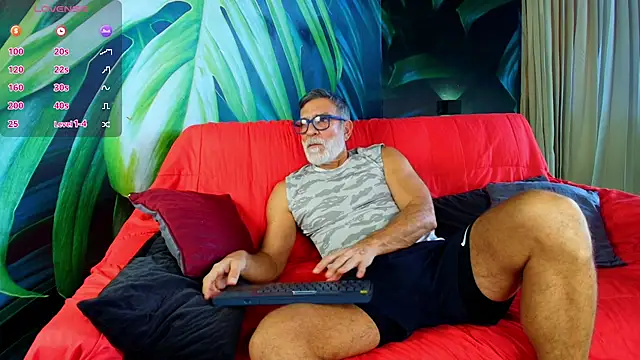 LukeCrews online show from September 2025 07:17:01 PM
