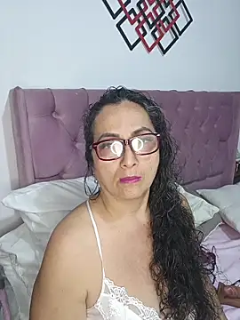 AlessandraLeroy online show from February 2026 01:39:02 AM