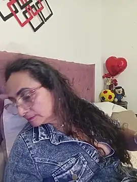 AlessandraLeroy online show from June 2026 12:46:02 AM