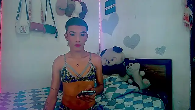 KimberlyXtreme online show from November 2025 09:58:01 PM