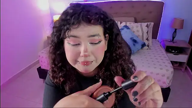  Lilly miller online show from November 2025 08:30:02 PM