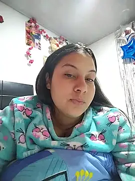 esmeralda jadees online show from July 2026 02:21:02 PM