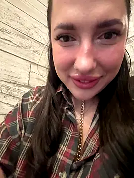 Snapshot of AleksandraRich chatting on November 2025 02:34:01 AM AleksandraRich online show from November 2025 02:34:01 AM