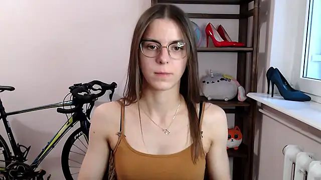 love megi online show from December 2025 02:23:02 PM