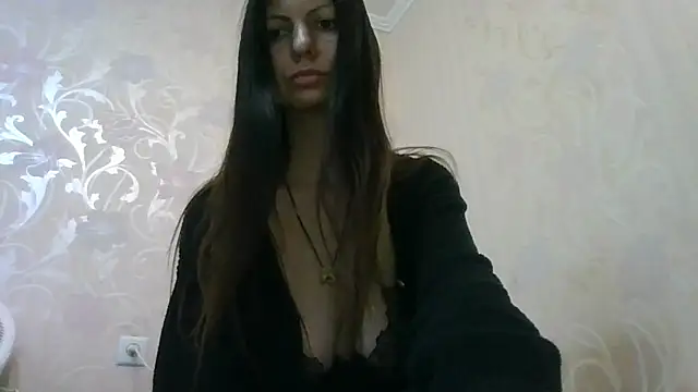 AliseWats online show from November 2025 01:53:02 PM