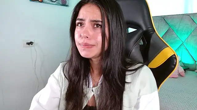 Bear-Mel online show from November 2025 05:13:02 PM