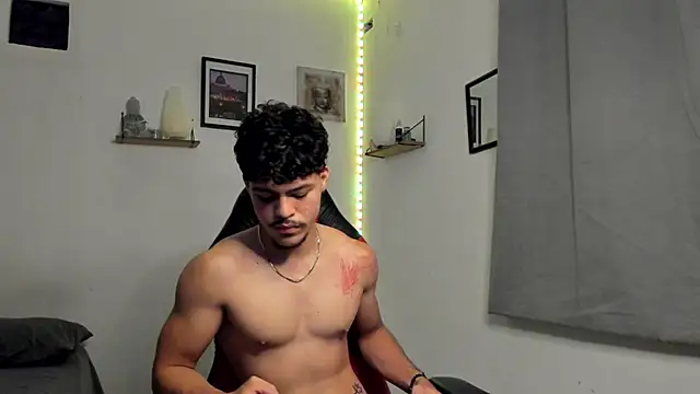 Snapshot of ares_parker2 chatting on March 2025 07:18:01 AM ares parker2 online show from March 2025 07:18:01 AM