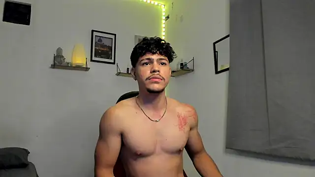 Snapshot of ares_parker2 chatting on March 2025 03:02:02 AM ares parker2 online show from March 2025 03:02:02 AM