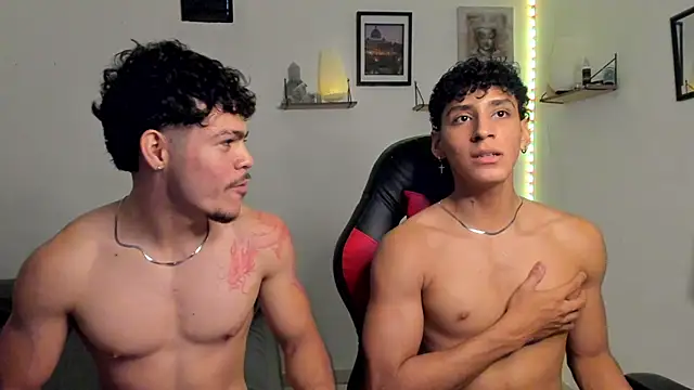 Snapshot of ares_parker2 chatting on March 2025 04:45:02 AM ares parker2 online show from March 2025 04:45:02 AM