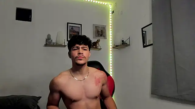 Snapshot of ares_parker2 chatting on March 2025 06:05:02 AM ares parker2 online show from March 2025 06:05:02 AM