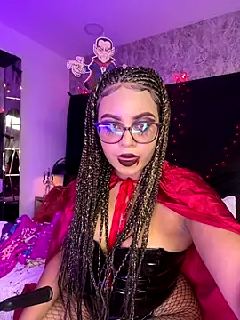 AlesiaCooper online show from October 2025 09:05:02 PM