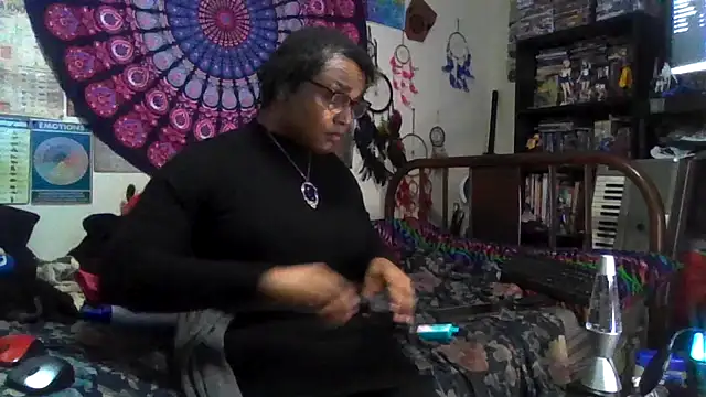 Snapshot of GardeniaFields chatting on November 2025 06:38:02 AM GardeniaFields online show from November 2025 06:38:02 AM