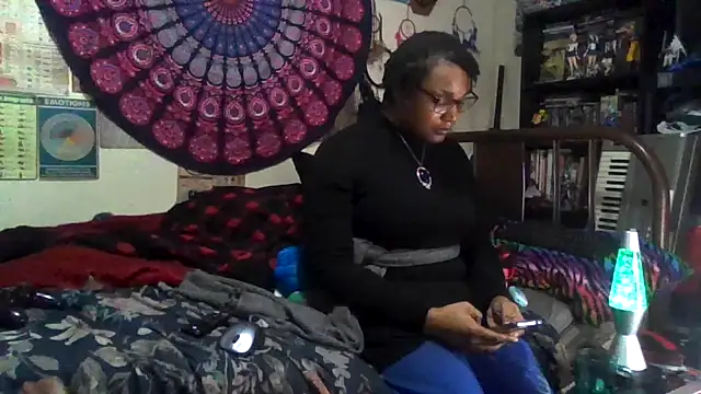 Snapshot of GardeniaFields chatting on December 2025 06:43:02 AM GardeniaFields online show from December 2025 06:43:02 AM