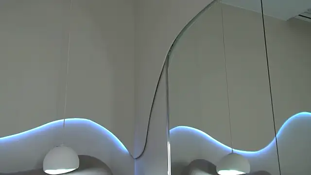 MiraBliss online show from February 2026 05:22:02 PM