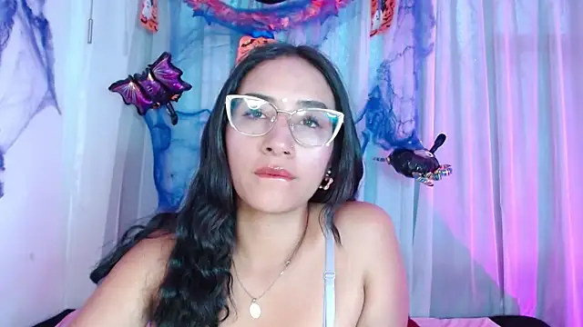 violettsuncs online show from October 2025 09:39:01 PM