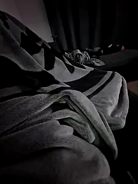 Smokeym123 online show from November 2025 08:24:01 AM