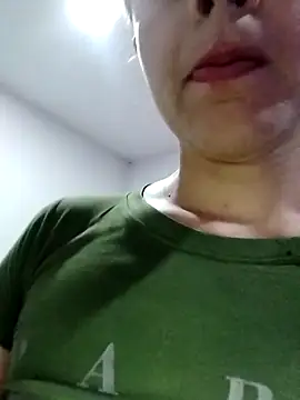 hotsexass online show from April 2026 11:18:02 AM