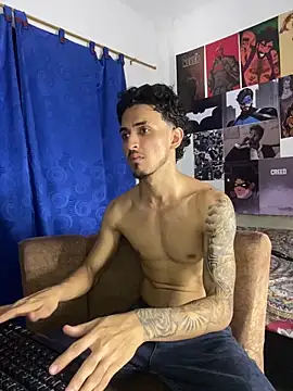 Snapshot of Zayn_kane chatting on October 2025 03:29:01 AM Zayn kane online show from October 2025 03:29:01 AM