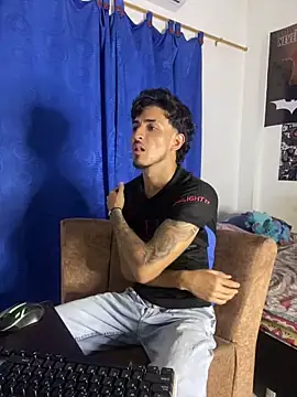 Snapshot of Zayn_kane chatting on November 2025 12:27:01 AM Zayn kane online show from November 2025 12:27:01 AM